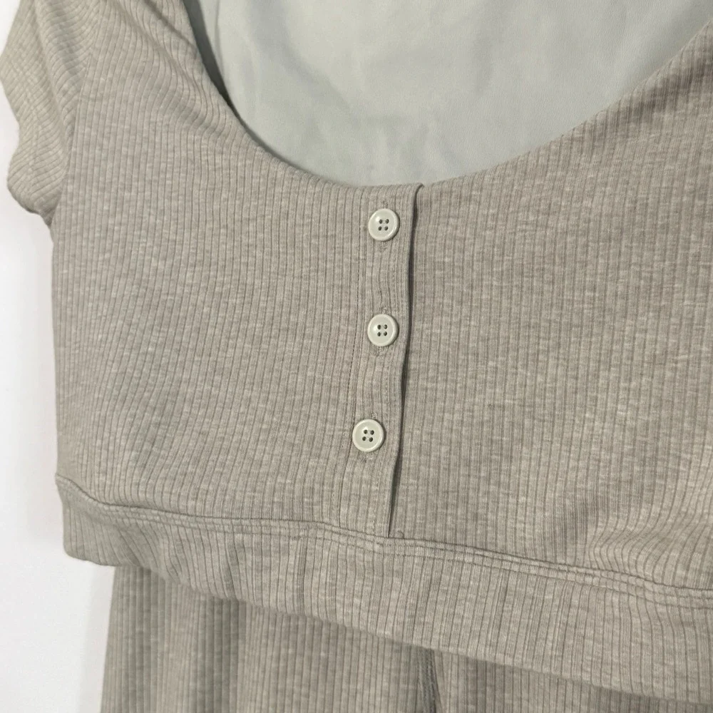 Alo Yoga Wellness Rib Henley Crop Top Leggings‎ Set in Gray - Small / XSmall